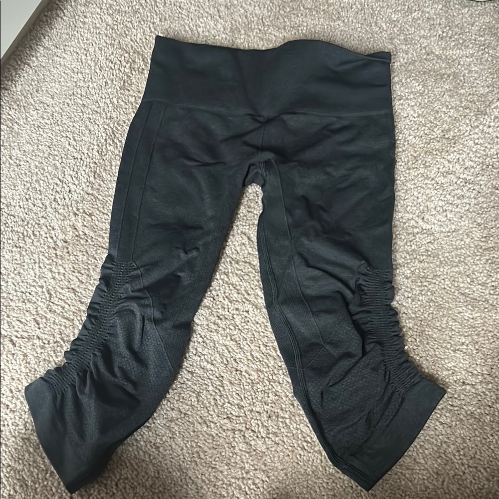 Black Capri Leggings with Ruching and Wide Waistband